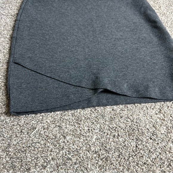 H&M Charcoal Gray Criss-cross Mini Skirt, size XS - Picture 2 of 5